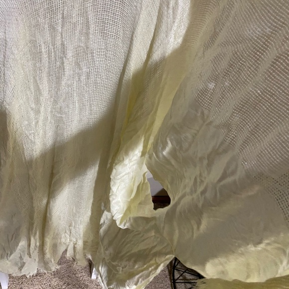 Elegant Cream Knit Cover-Up - Picture 4 of 6